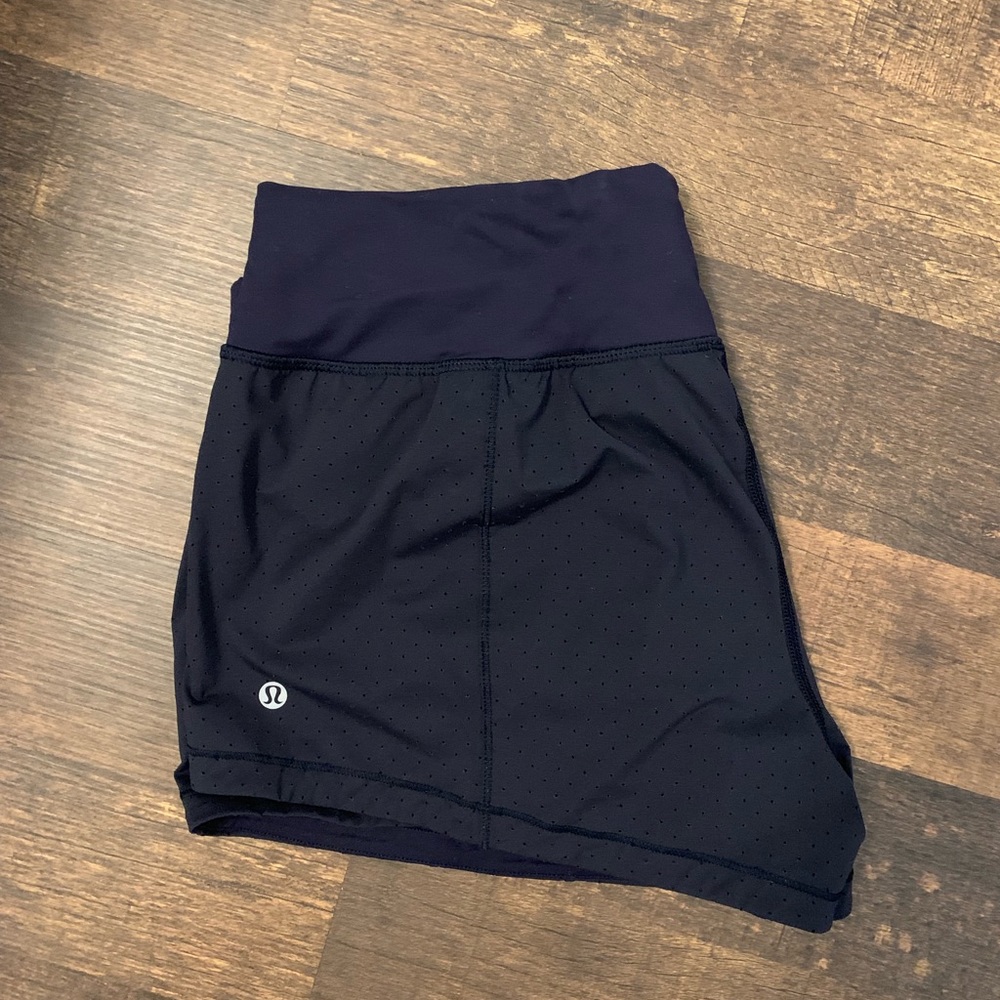 Lululemon: Running Shorts!